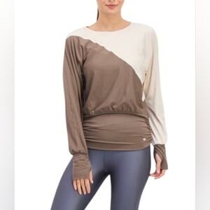 Tahari Sports wear Fit Long Sleeve Two Tone Top, size L, women's t-shirt